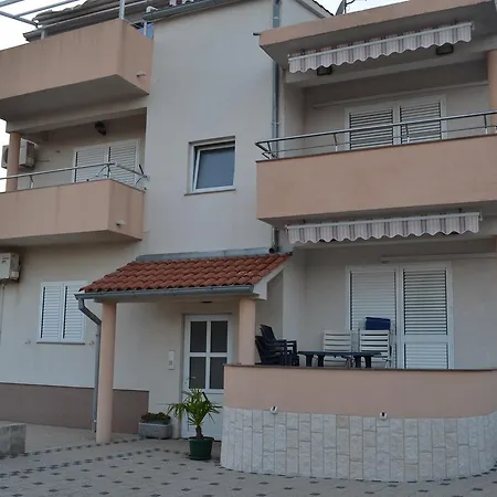 Valentino Appartement Vodice